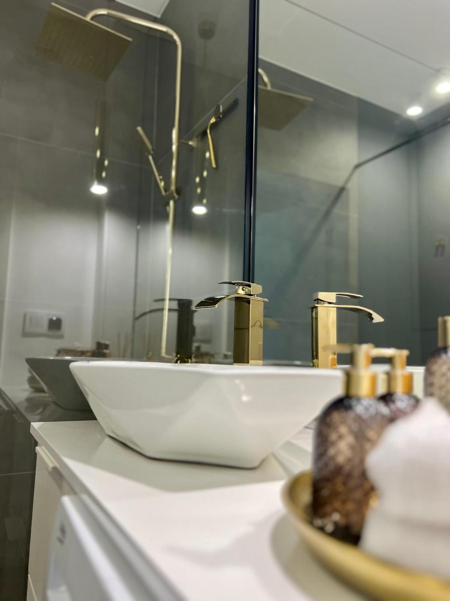 M&S Lux Apartments Kochanowskiego Lodz  Exterior photo